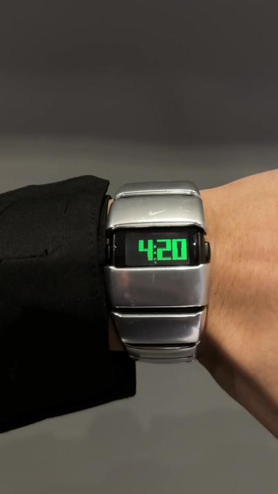 Nike D Line Digital Sports Watch – Waterproof, Durable, Modern Design